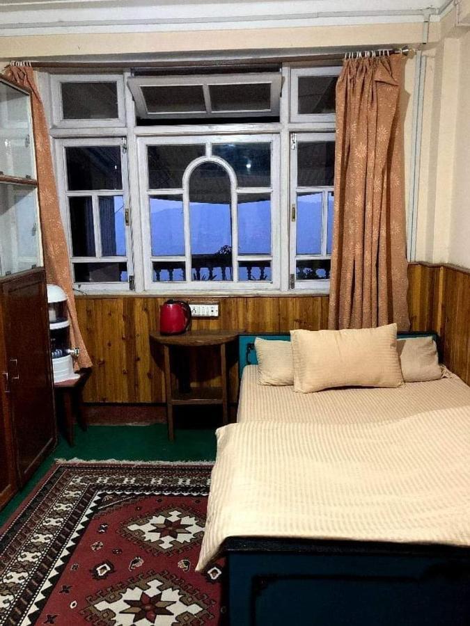 Raibas Homestay ダージリン エクステリア 写真