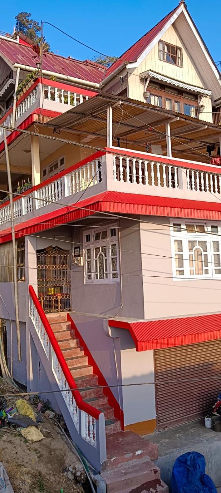 Raibas Homestay ダージリン エクステリア 写真